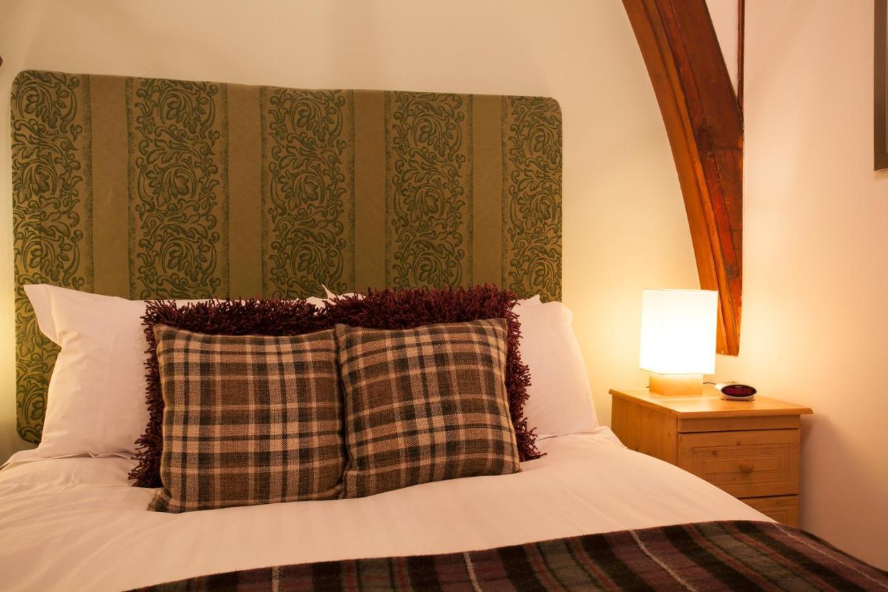 Old School Apartments With A View Fort Augustus Extérieur photo